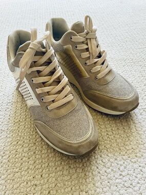 Cestfini Wedge Sneakers | Hidden Heel Lace-Up Fashion Sneakers Gold Accent